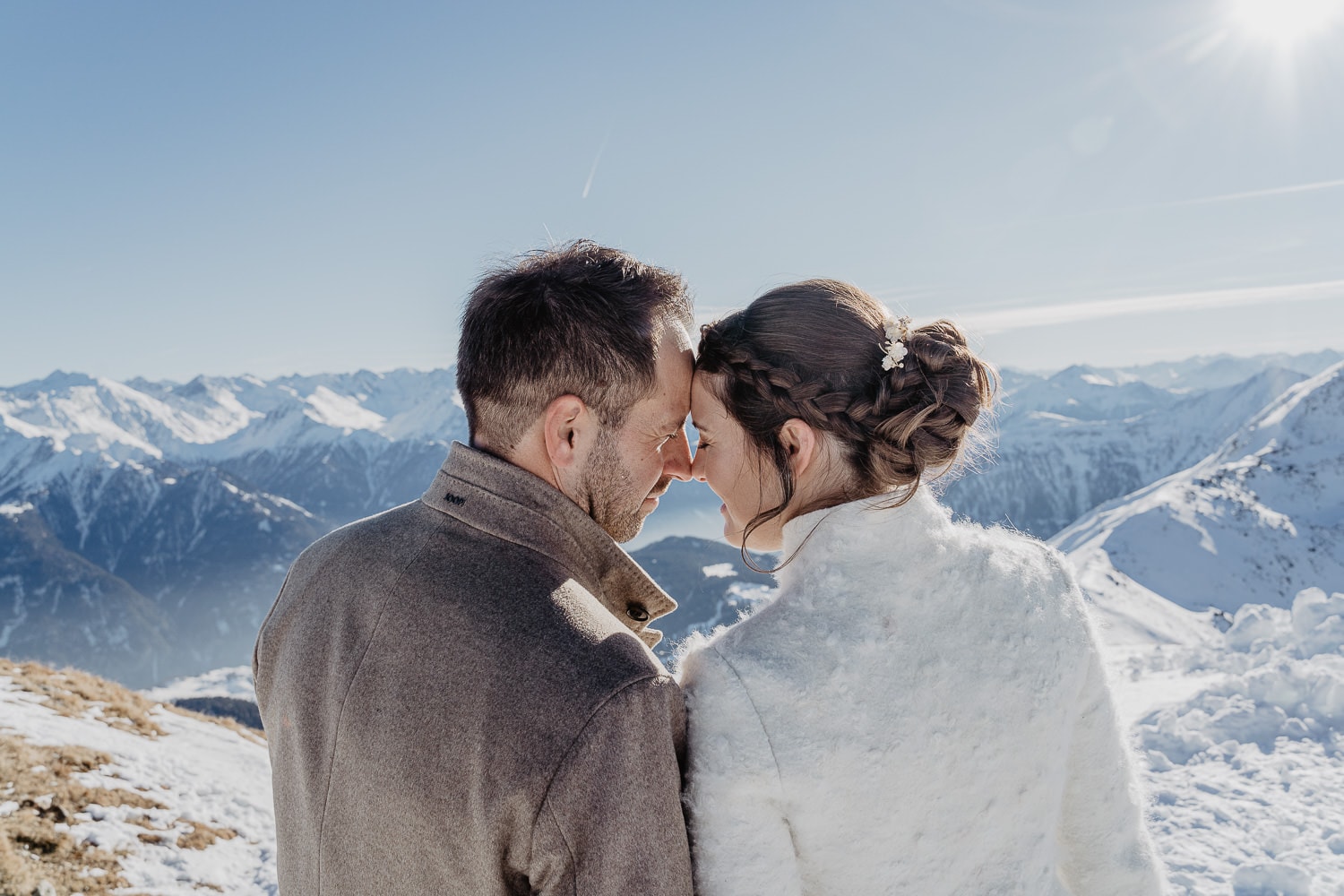 Hochzeitsfotograf Tirol Winterhochzeit Ski Elopement Serfaus Hochzeit Crystal Cube 34